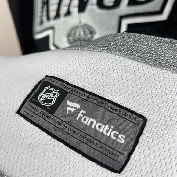 Los Angeles Kings Women’s NHL Fanatics Breakaway Jersey Black Size XL NWT - Picture 6 of 8